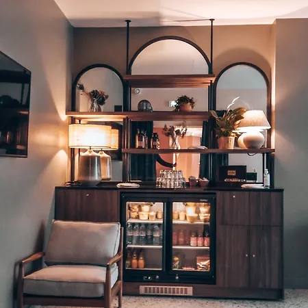 Ξενοδοχείο De L'aqueduc 3*