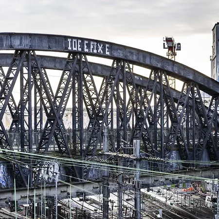 Ξενοδοχείο De L'aqueduc 3*