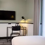De L'aqueduc Hotel 3*