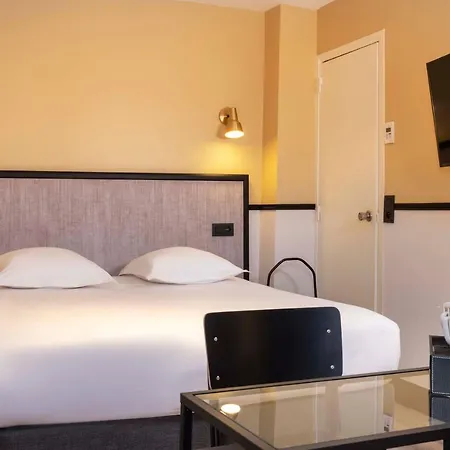 De L'aqueduc Otel 3*