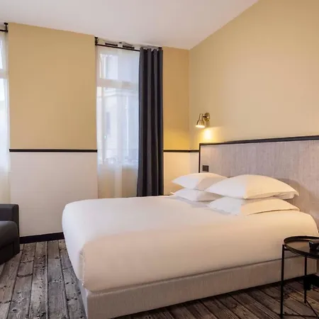 De L'aqueduc Otel 3*