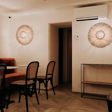De L'aqueduc Otel 3*
