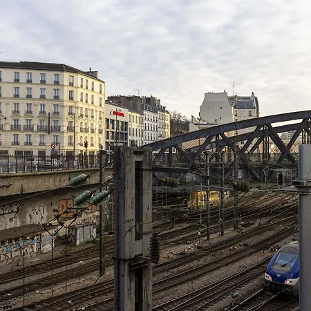 Otel De L'aqueduc 3*