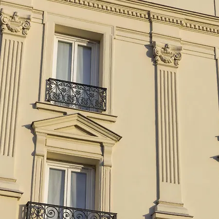 ホテル De L'aqueduc 3*