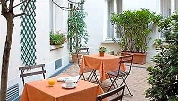 De L'aqueduc Hotel 3*