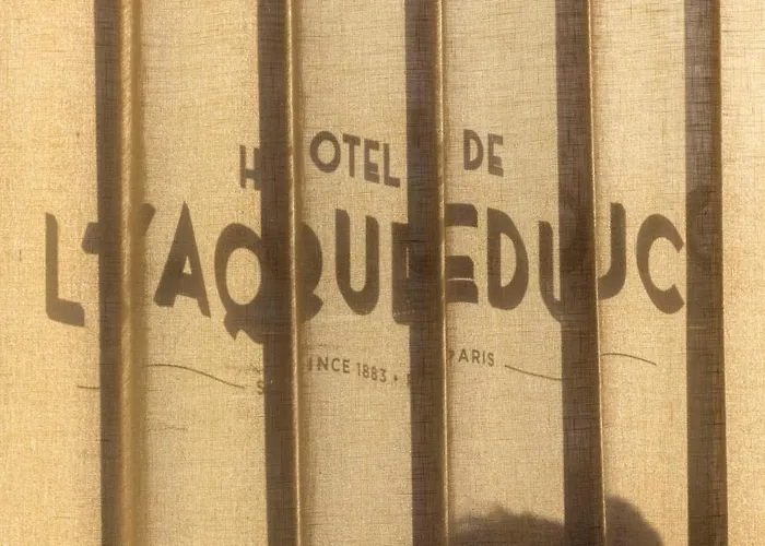 Hotel De L'aqueduc Parigi