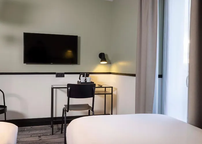 De L'aqueduc Hotel 3*
