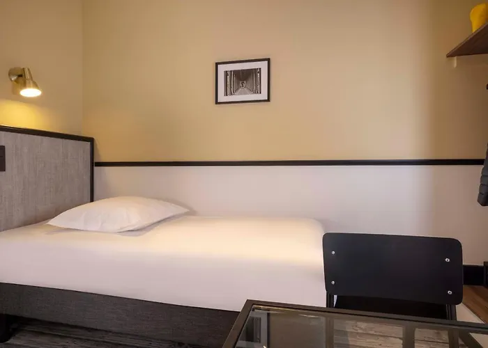 Hotel De L'aqueduc 3*
