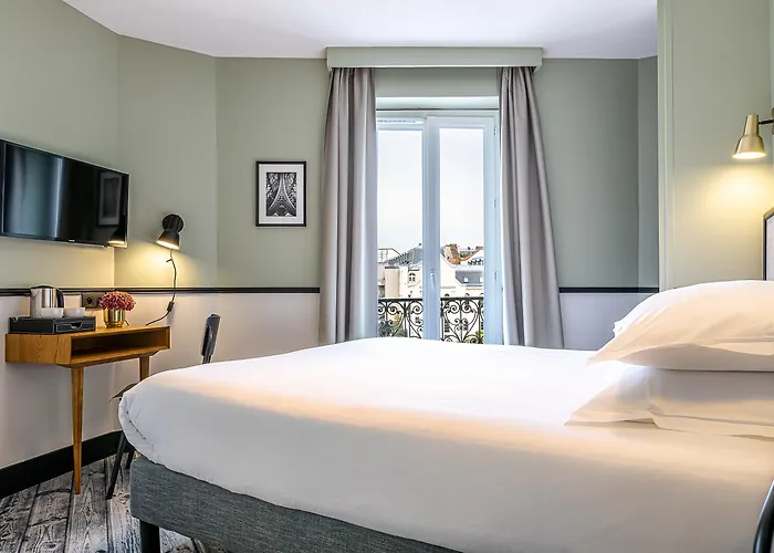 De L'aqueduc Hotel 3*