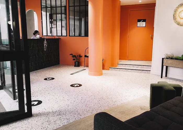 De L'aqueduc 3* Parigi