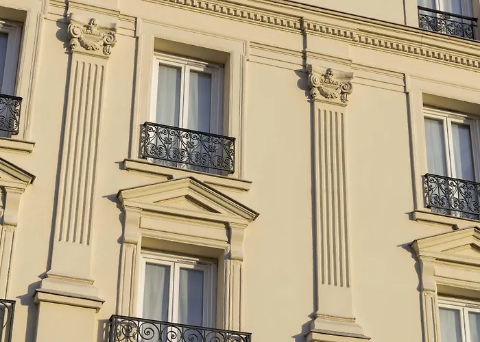 Hotel De L'aqueduc 3*