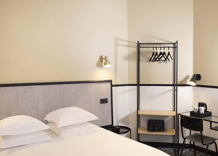De L'aqueduc Hotel 3*