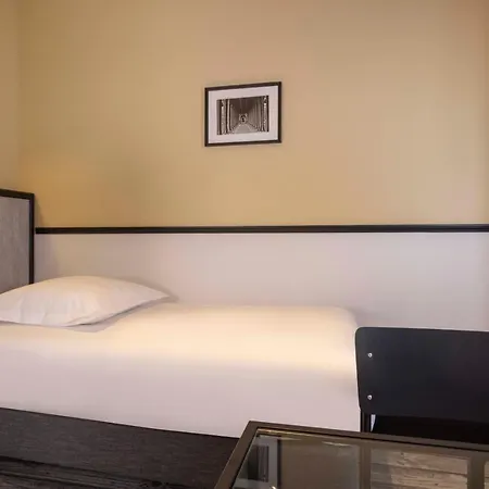 فندق De L'aqueduc 3*